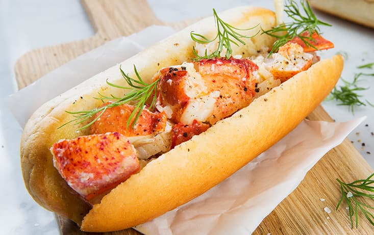 Kokt hummer i Korvbröd till Förrätt eller Lunch - Recept | Pågen